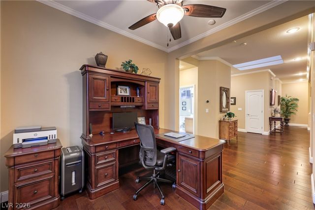 7869 Mosaic Harbor Avenue, Las Vegas, NV 89117