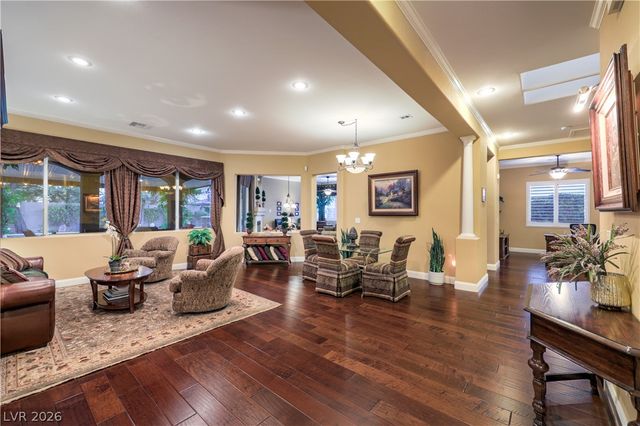 7869 Mosaic Harbor Avenue, Las Vegas, NV 89117