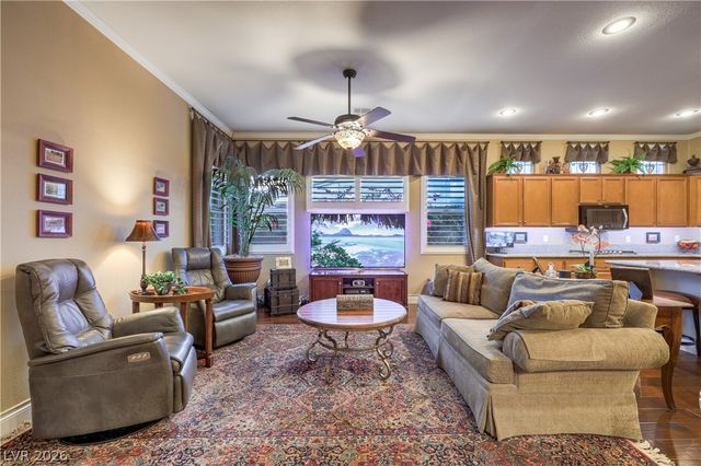 7869 Mosaic Harbor Avenue, Las Vegas, NV 89117