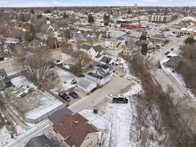 1507B Erie Avenue, Sheboygan, WI 53081