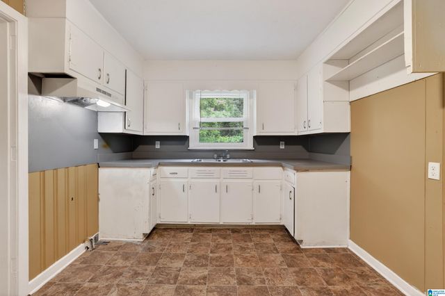 9804 GREENLEE ROAD, Birmingham, AL 35215