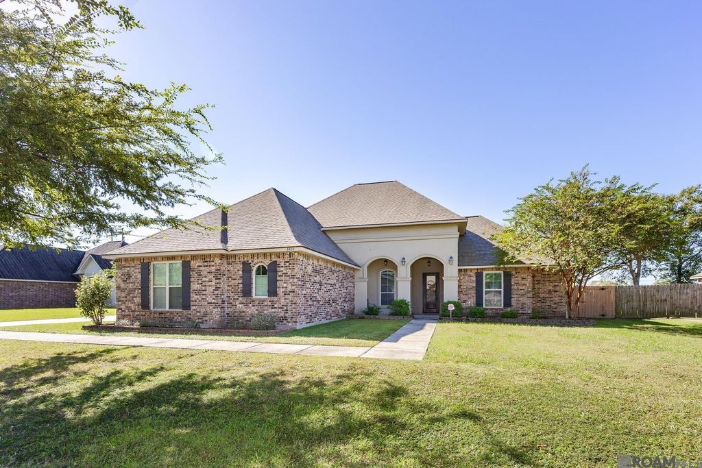 3609 Loup Ln, Brusly, LA 70719