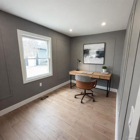 7275 Old Coach Trail, Washington, MI 48094