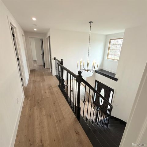 7275 Old Coach Trail, Washington, MI 48094