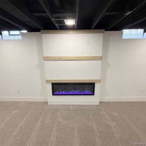 7275 Old Coach Trail, Washington, MI 48094