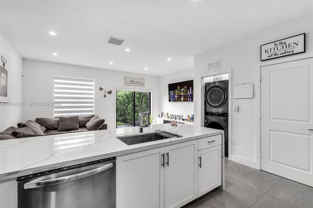 14782 SW 181st Ter, Miami, FL 33187