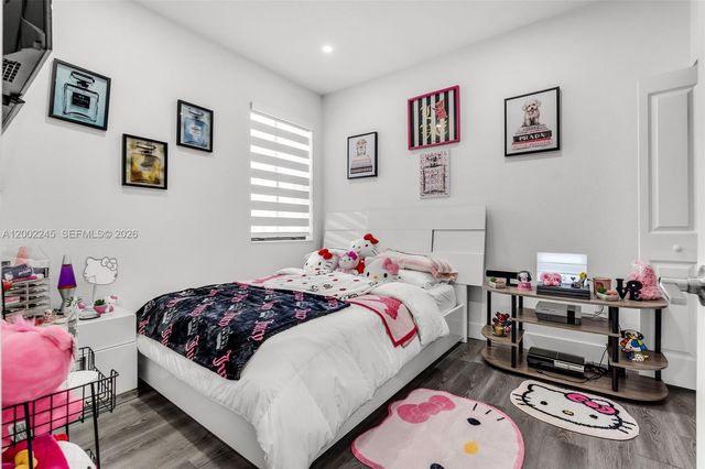 14782 SW 181st Ter, Miami, FL 33187