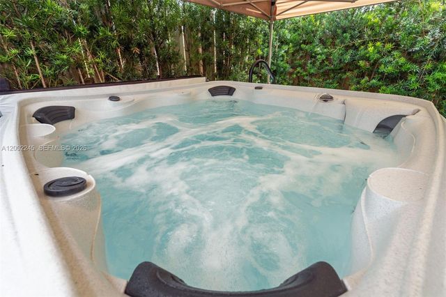 14782 SW 181st Ter, Miami, FL 33187