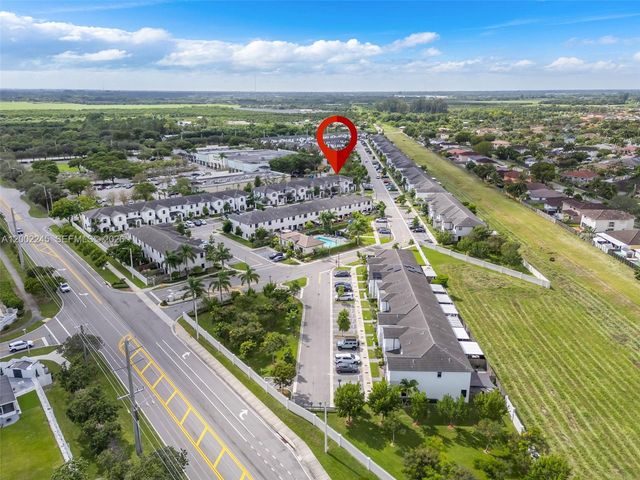 14782 SW 181st Ter, Miami, FL 33187