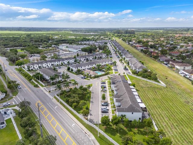 14782 SW 181st Ter, Miami, FL 33187