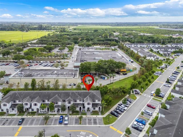 14782 SW 181st Ter, Miami, FL 33187