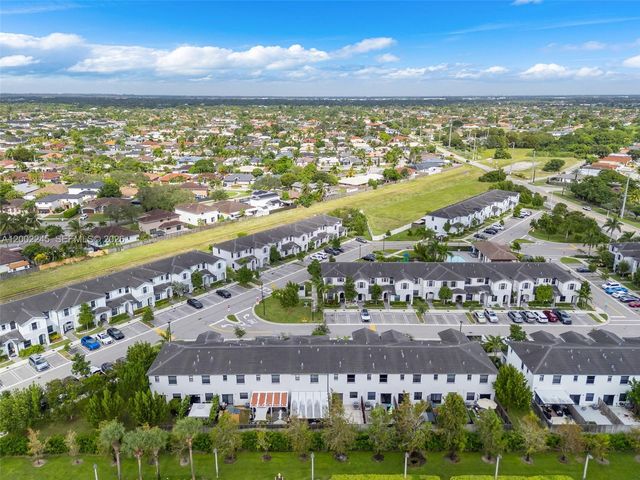 14782 SW 181st Ter, Miami, FL 33187