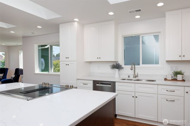 1708 Walnut Street, Everett, WA 98201