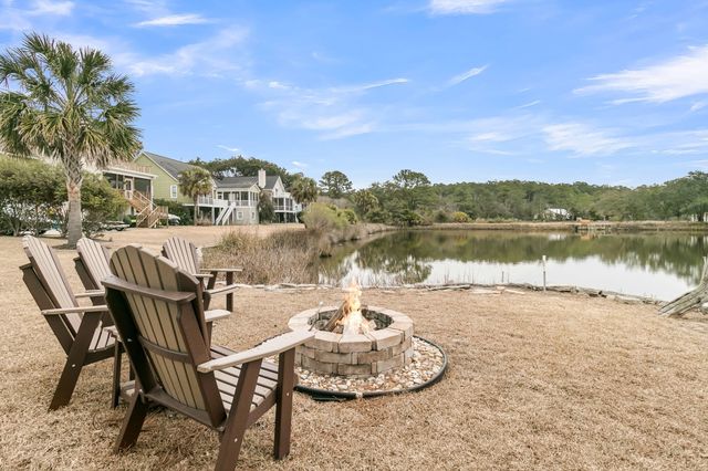 130 Berkshire Drive, Wando, SC 29492