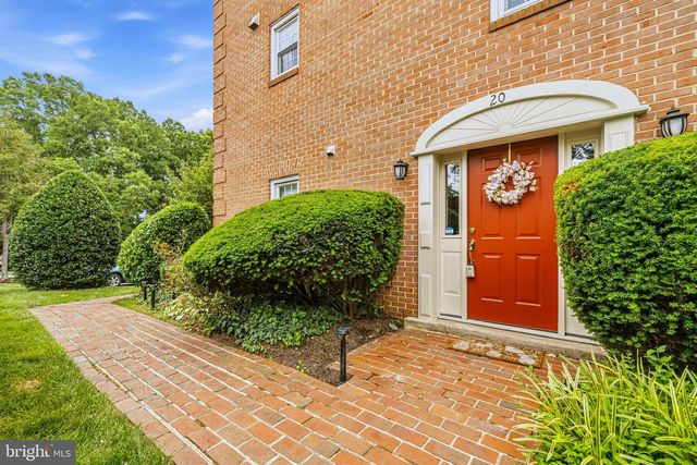 20 S MONTANA ST, Arlington, VA 22204