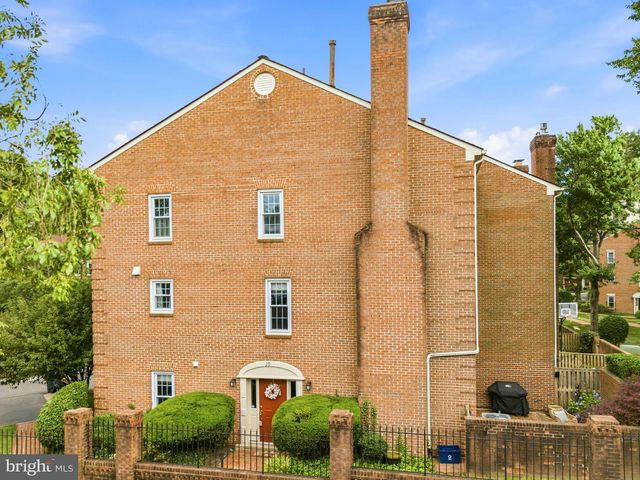 20 S MONTANA ST, Arlington, VA 22204