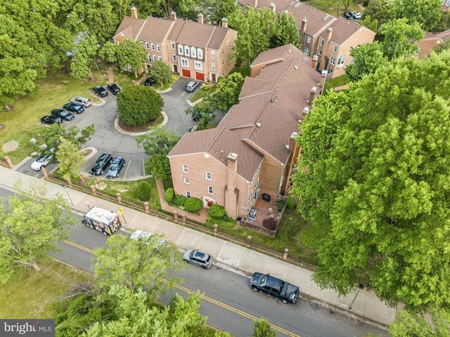 20 S MONTANA ST, Arlington, VA 22204