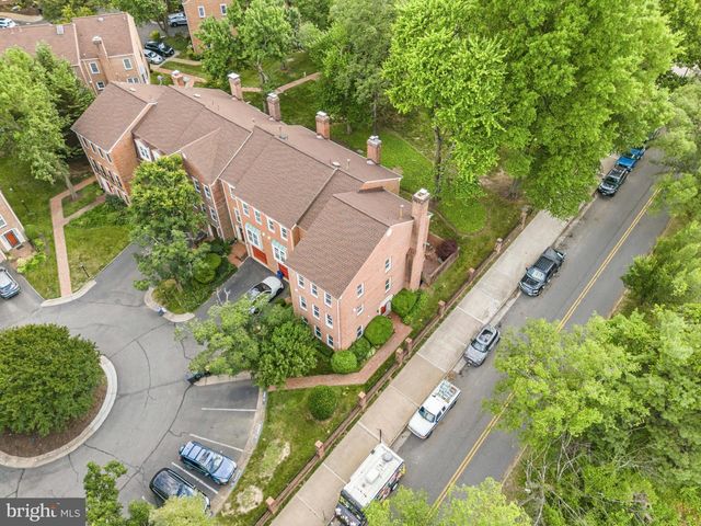 20 S MONTANA ST, Arlington, VA 22204