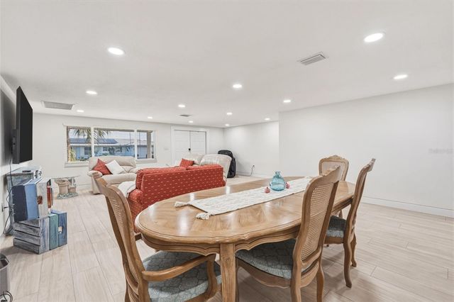 105 LELAND STREET SE, Port Charlotte, FL 33952