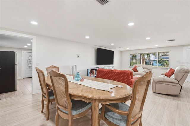 105 LELAND STREET SE, Port Charlotte, FL 33952