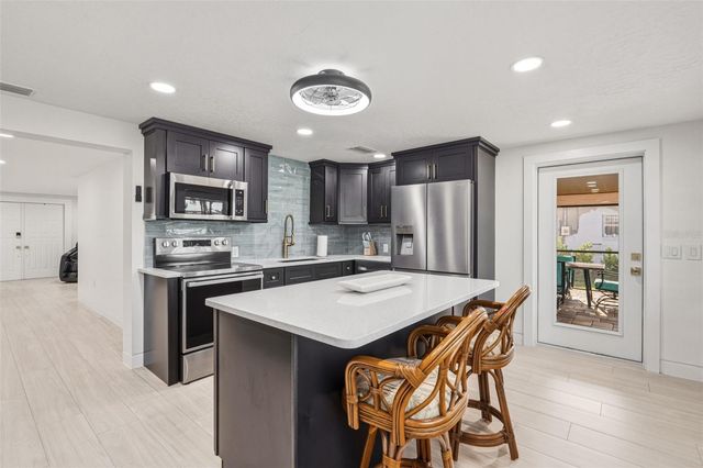 105 LELAND STREET SE, Port Charlotte, FL 33952