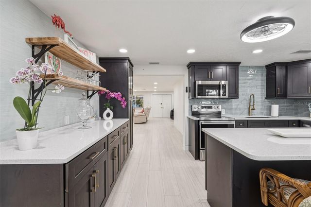 105 LELAND STREET SE, Port Charlotte, FL 33952