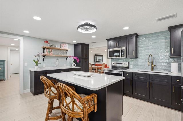 105 LELAND STREET SE, Port Charlotte, FL 33952