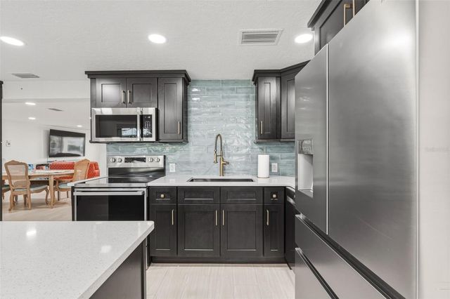 105 LELAND STREET SE, Port Charlotte, FL 33952