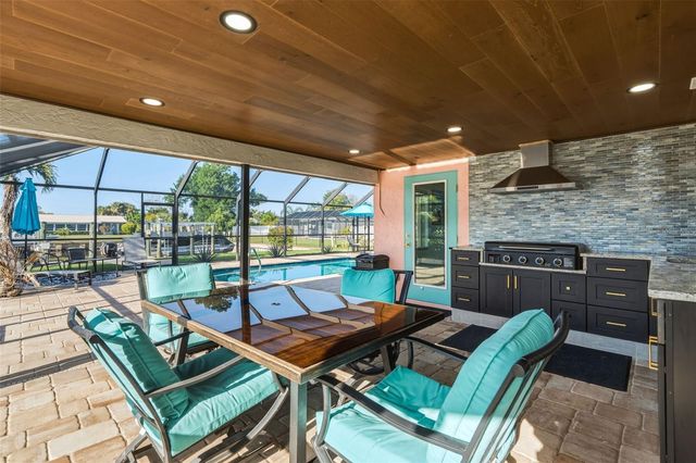 105 LELAND STREET SE, Port Charlotte, FL 33952