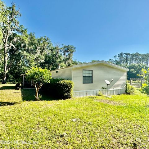 105 GEORGE Avenue, Interlachen, FL 32148