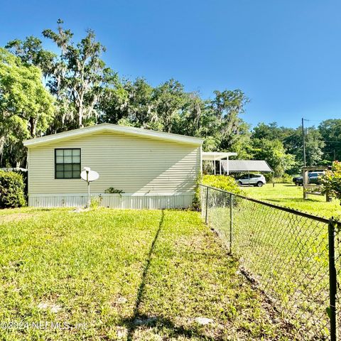 105 GEORGE Avenue, Interlachen, FL 32148