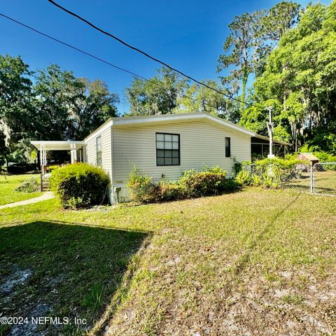 105 GEORGE Avenue, Interlachen, FL 32148