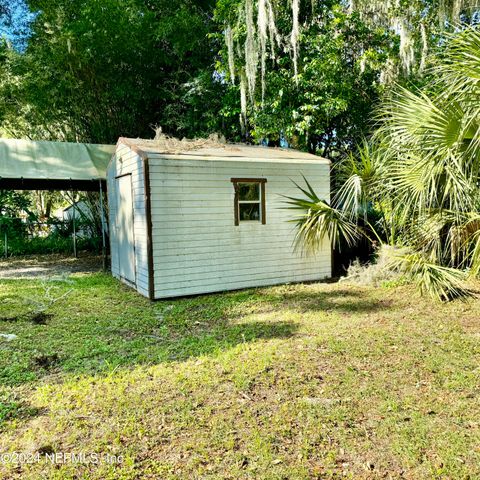 105 GEORGE Avenue, Interlachen, FL 32148