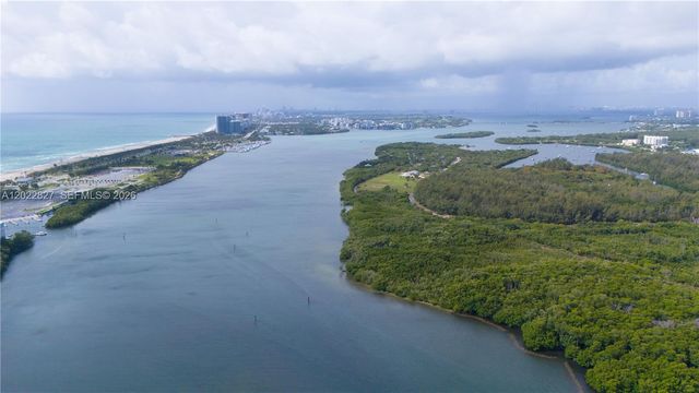 300 Bayview Dr 1504, Sunny Isles Beach, FL 33160