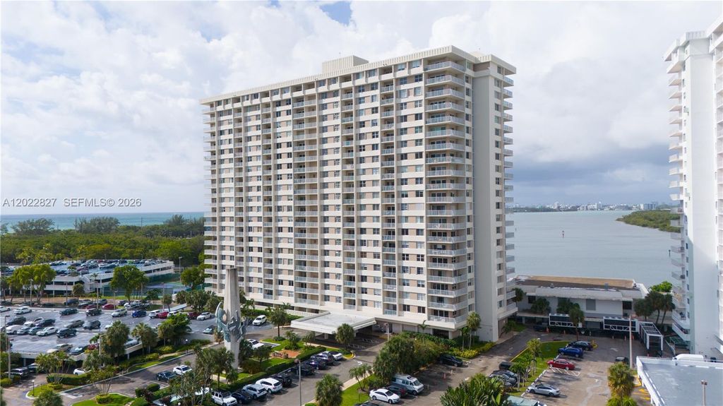 300 Bayview Dr 1504, Sunny Isles Beach, FL 33160