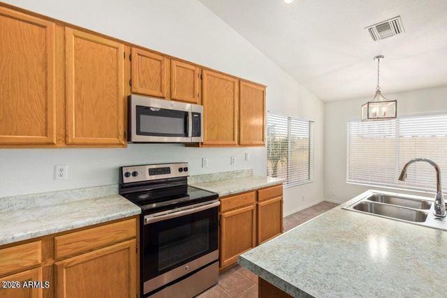 6585 N 77th Drive, Glendale, AZ 85303
