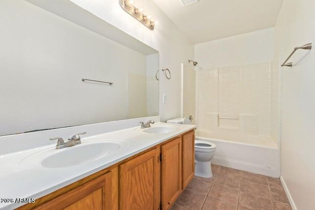 6585 N 77th Drive, Glendale, AZ 85303
