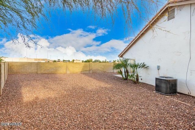 6585 N 77th Drive, Glendale, AZ 85303