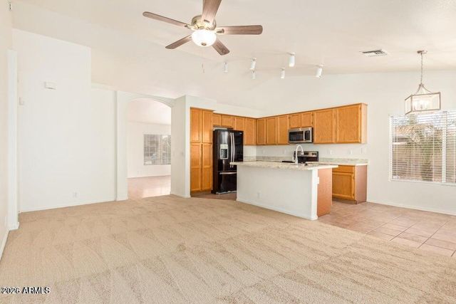 6585 N 77th Drive, Glendale, AZ 85303