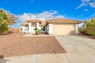 6585 N 77th Drive, Glendale, AZ 85303