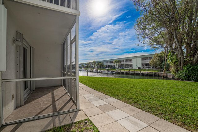 130 Doolen Court 108, North Palm Beach, FL 33408
