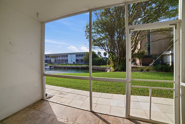 130 Doolen Court 108, North Palm Beach, FL 33408