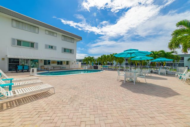 130 Doolen Court 108, North Palm Beach, FL 33408