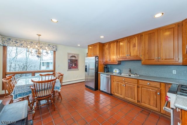 107 Clove Rd 3, Wantage Twp., NJ 07461