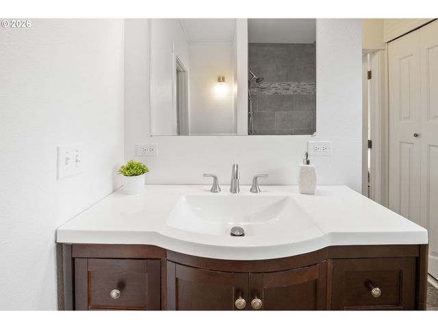 886 FLORENCE Ave, Astoria, OR 97103