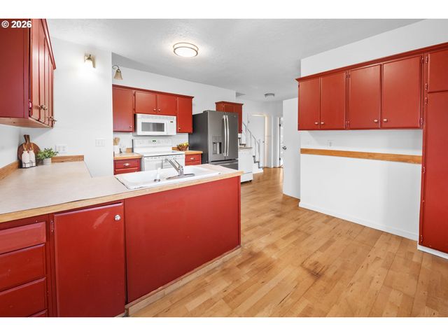 886 FLORENCE Ave, Astoria, OR 97103