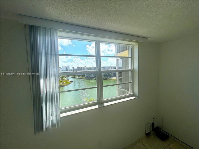 2851 Leonard Drive J502, Aventura, FL 33160
