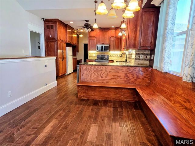 184 S Pence Street, East Alton, IL 62024