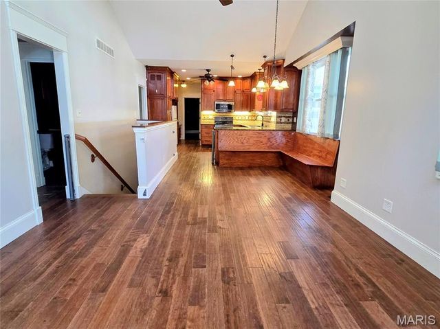 184 S Pence Street, East Alton, IL 62024