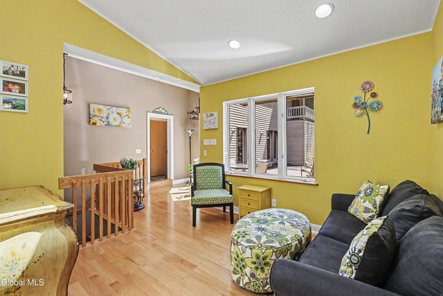 1 Rainbow Way, Ballston Spa, NY 12020